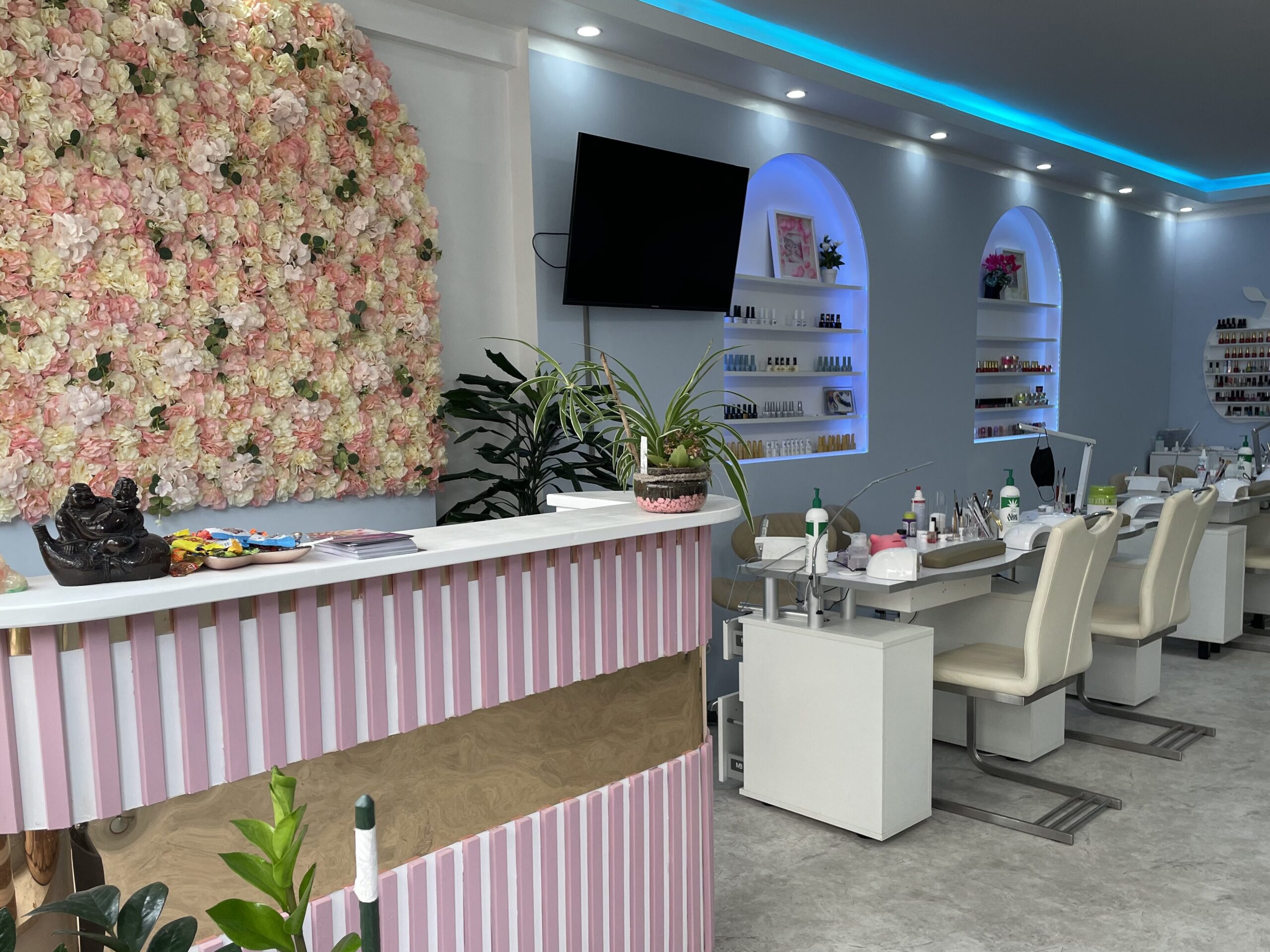 Na's Nails Gepflegte Nägel und kreative Designs